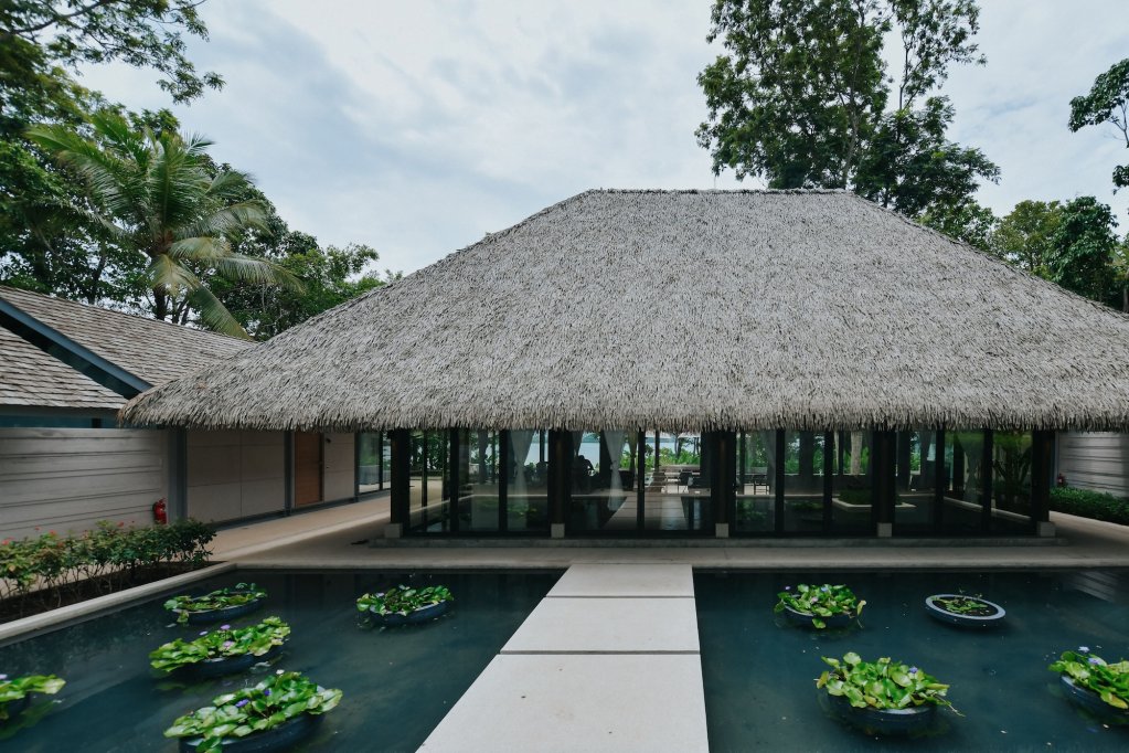 Муанг: Island Escape Burasari