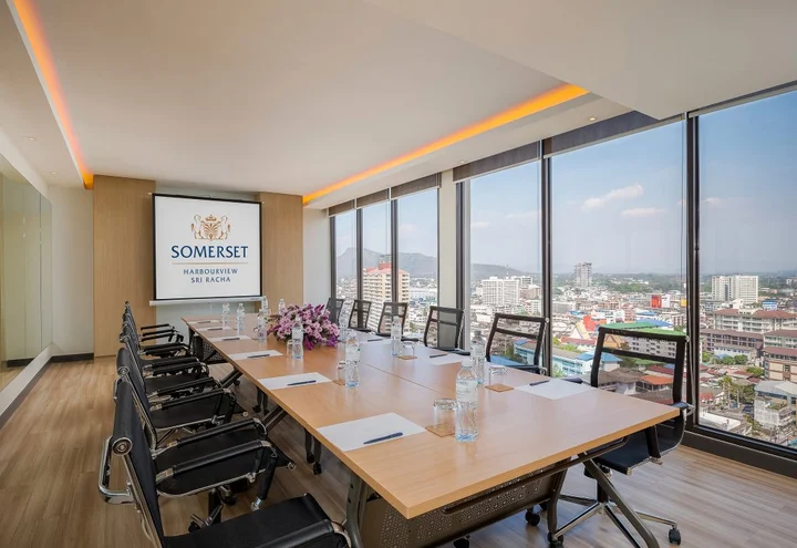Сирача: Somerset Harbourview Sri Racha