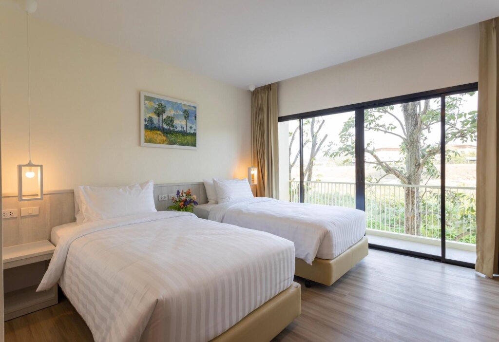 Сирача: Porestva Hotel Sriracha
