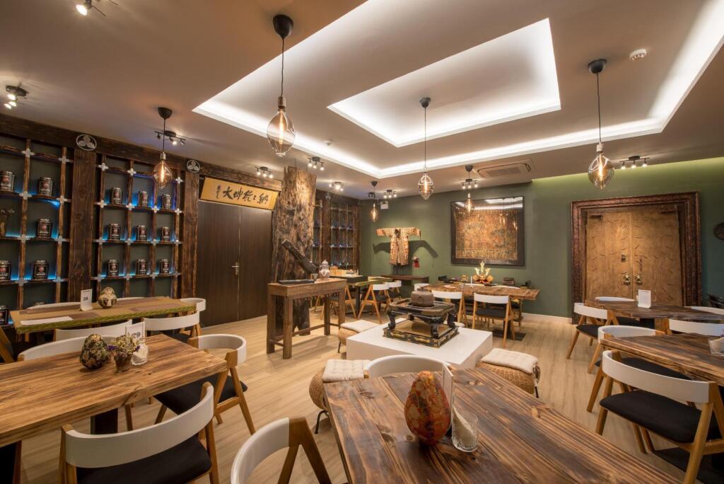 Сирача: Porestva Hotel Sriracha