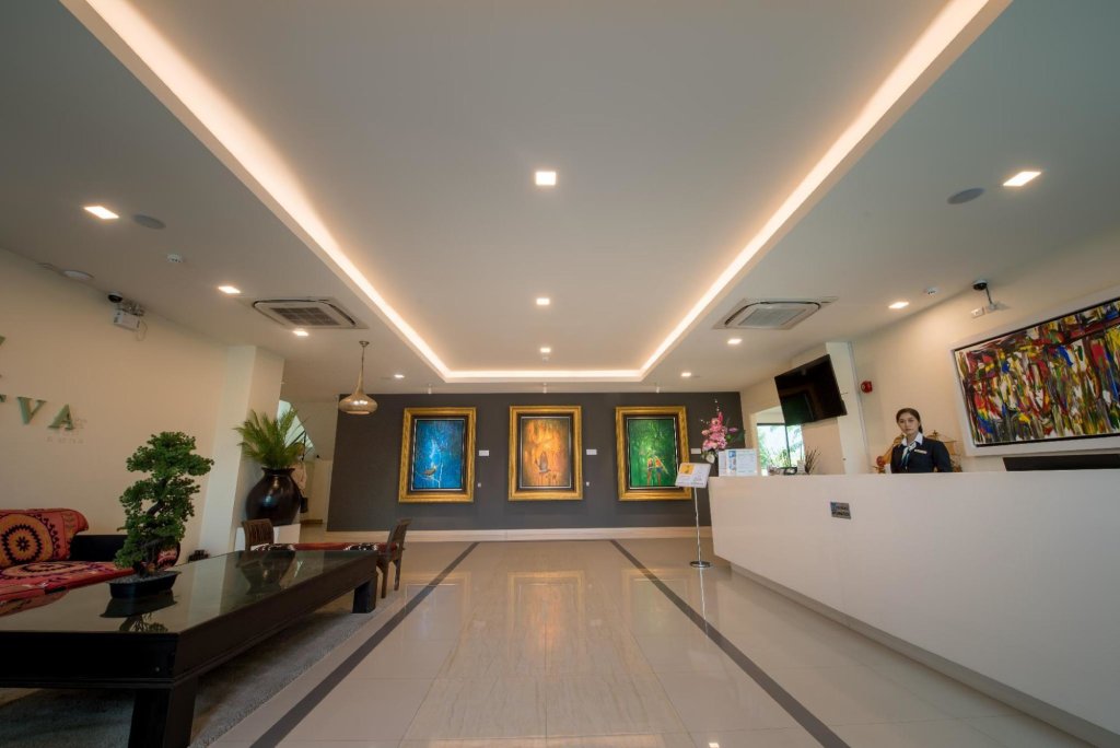 Сирача: Porestva Hotel Sriracha