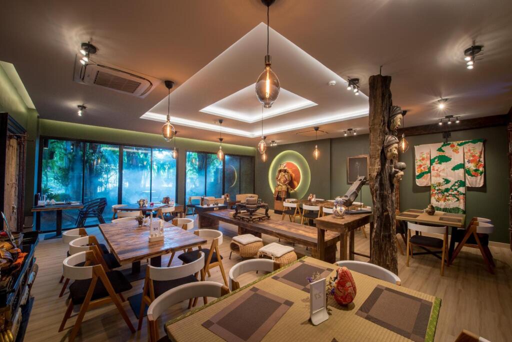 Сирача: Porestva Hotel Sriracha