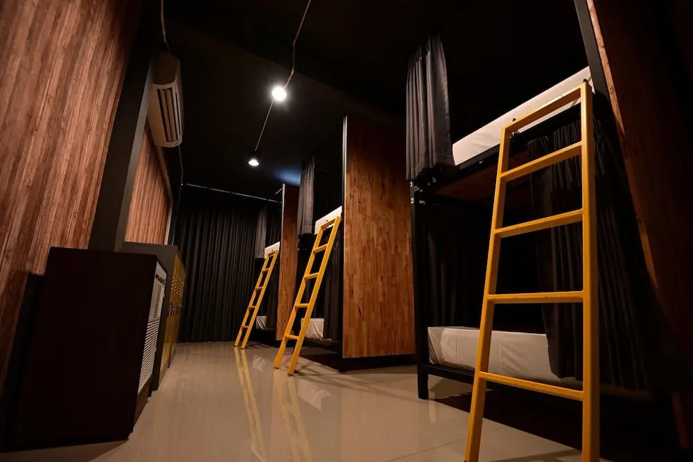 Бангкок: Room 22 Hostel