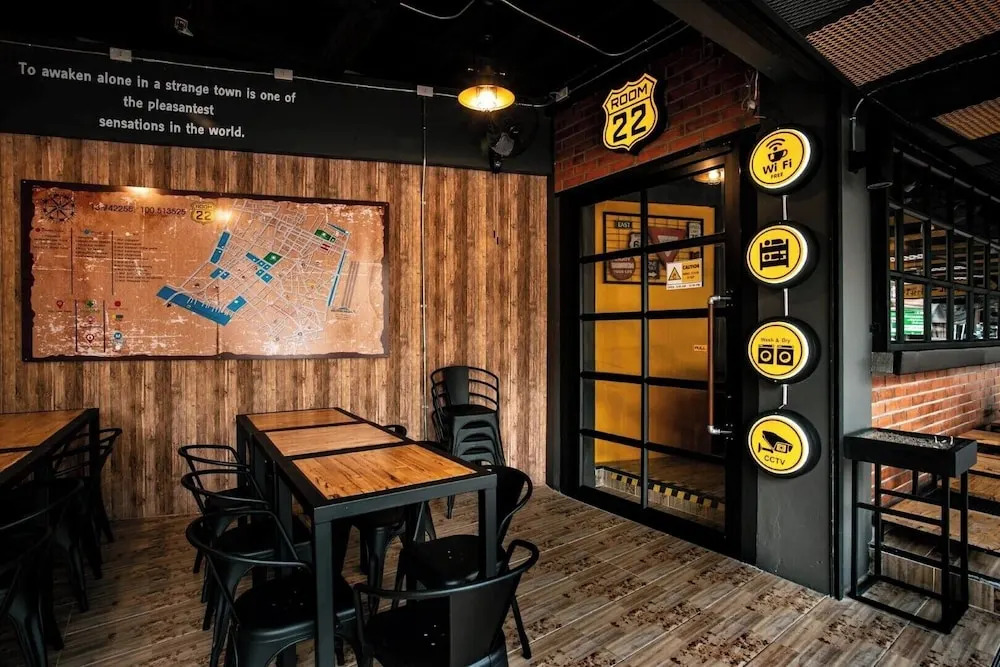 Бангкок: Room 22 Hostel