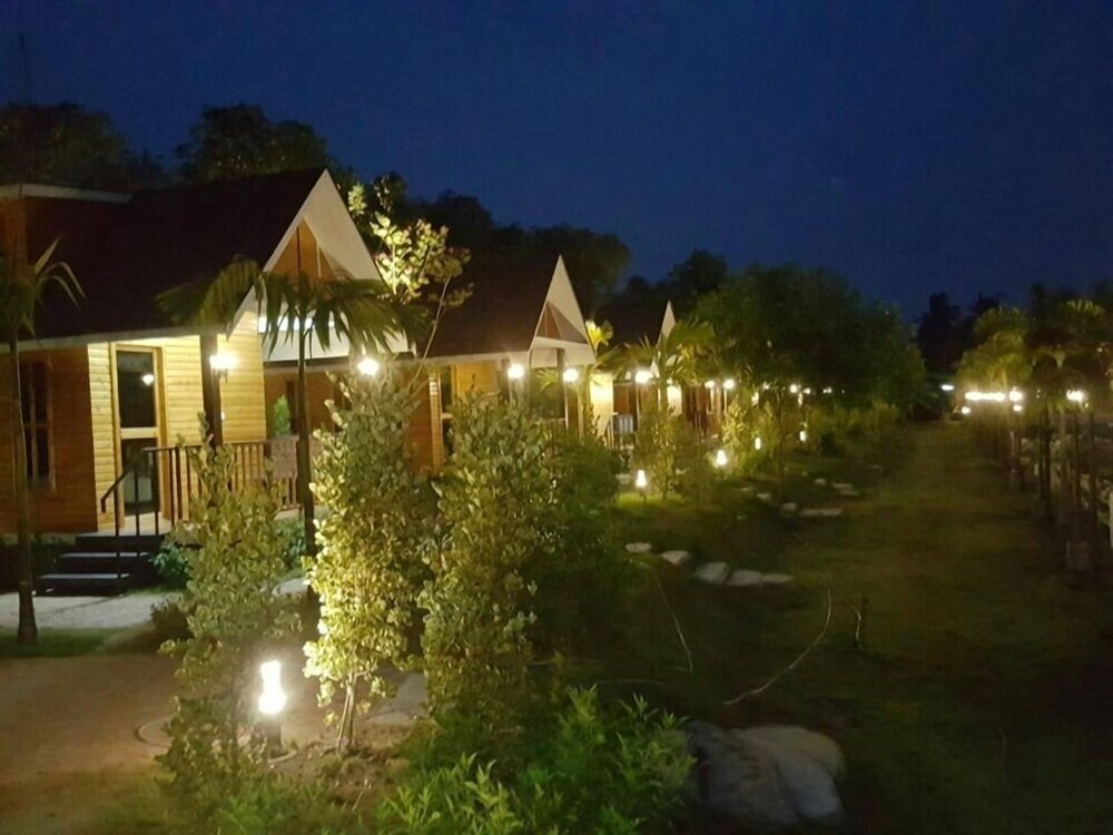 Дамноен Садуак: Chang Puak Resort Damnoen Saduak