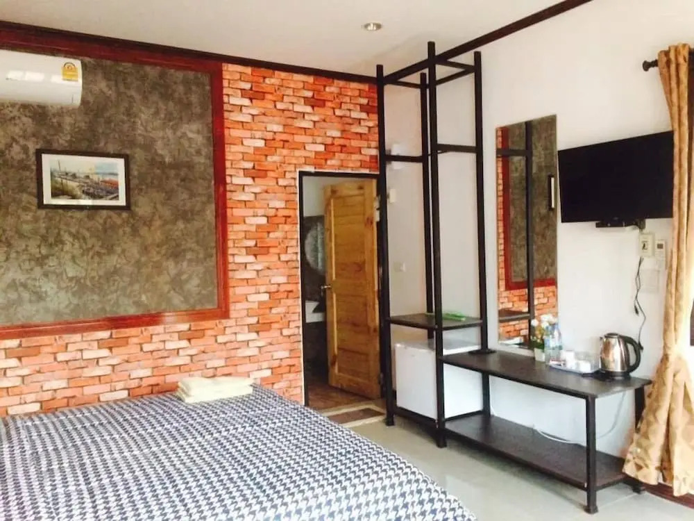 Ban Phaeng: Khun Naparn Resort