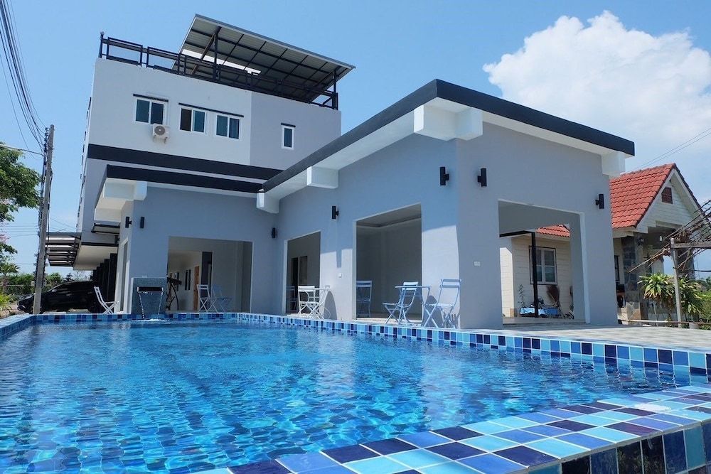 Тха-Май-Руак: Rim Nam Riva Resort
