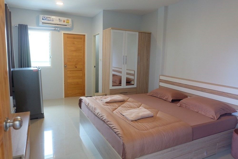 Тха-Май-Руак: Rim Nam Riva Resort