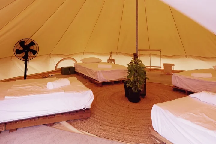 Муанг: Roost Glamping