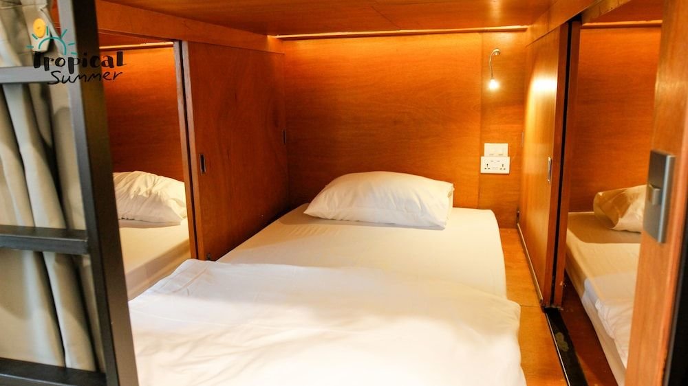 Бангкок: Tropical Summer Hostel