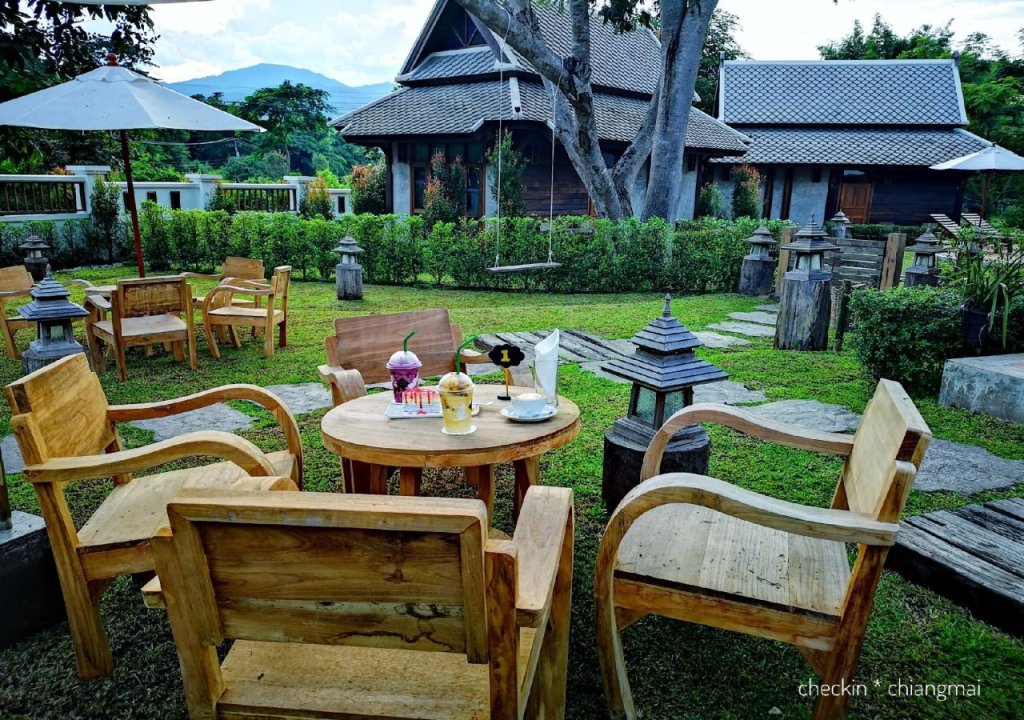 Маерим: Ruean Racha Resort