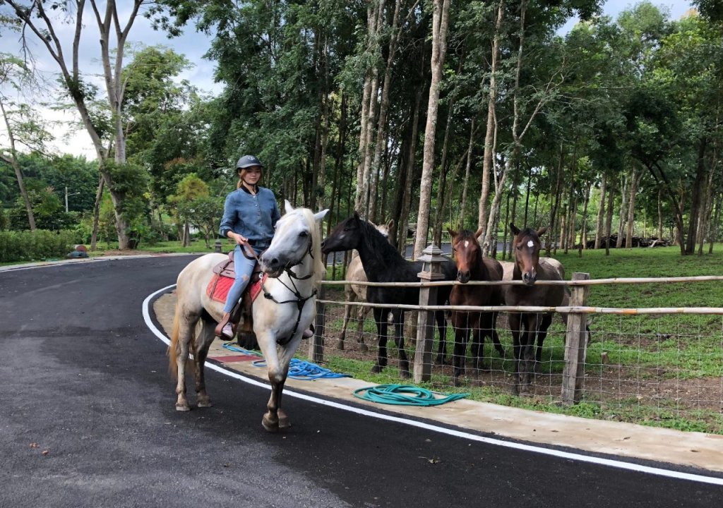 Маерим: Ruean Racha Resort