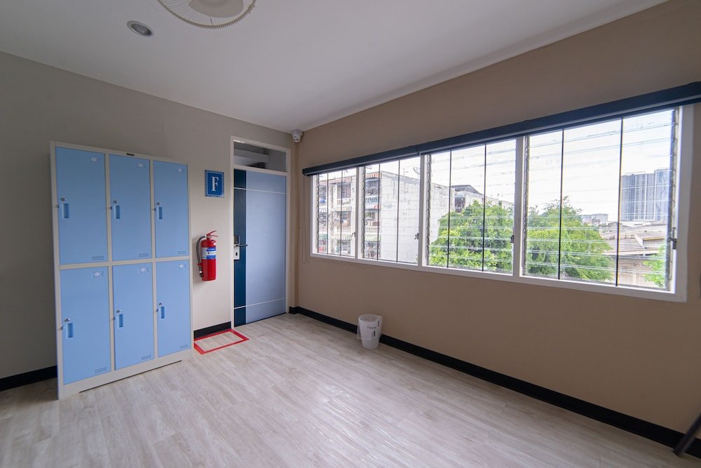 Самутпракан: Napa Hostel Samrong Station