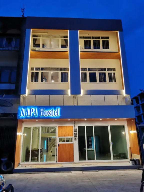 Самутпракан: Napa Hostel Samrong Station