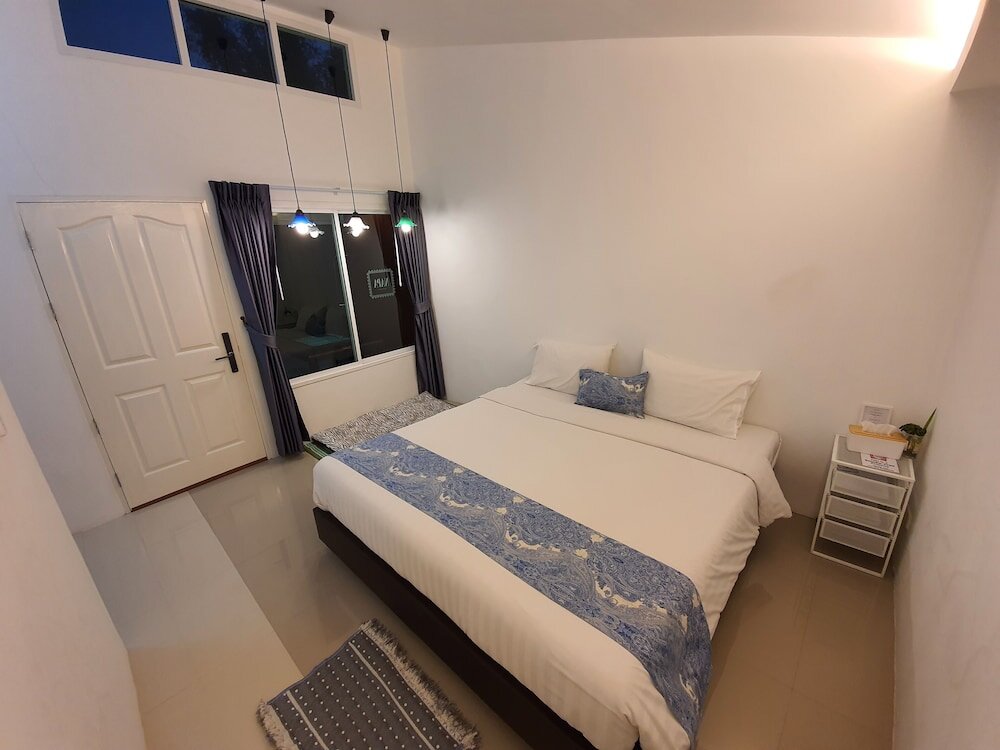 Самутпракан: Napa Hostel Samrong Station