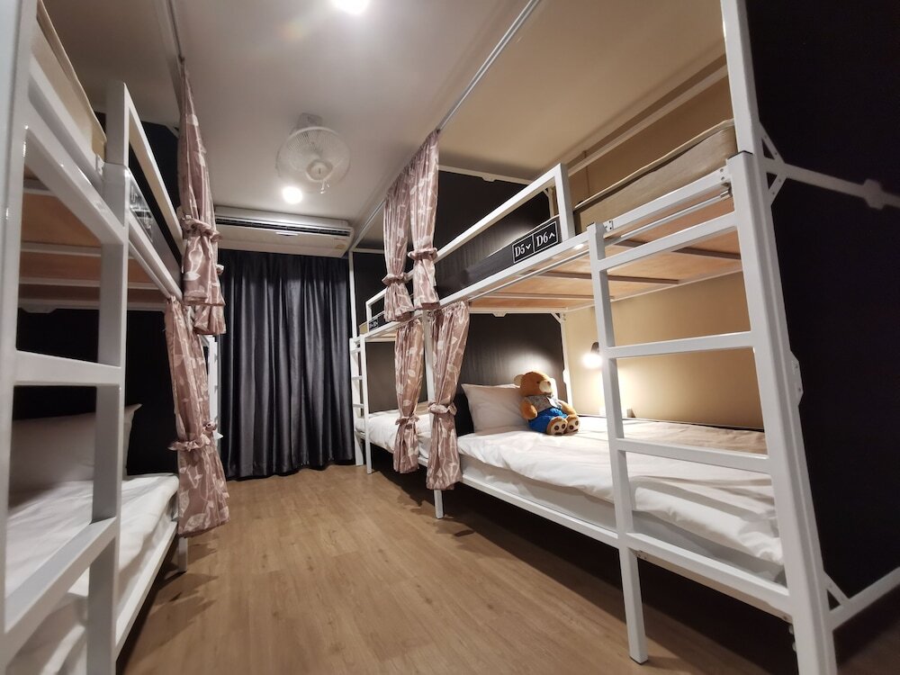 Самутпракан: Napa Hostel Samrong Station