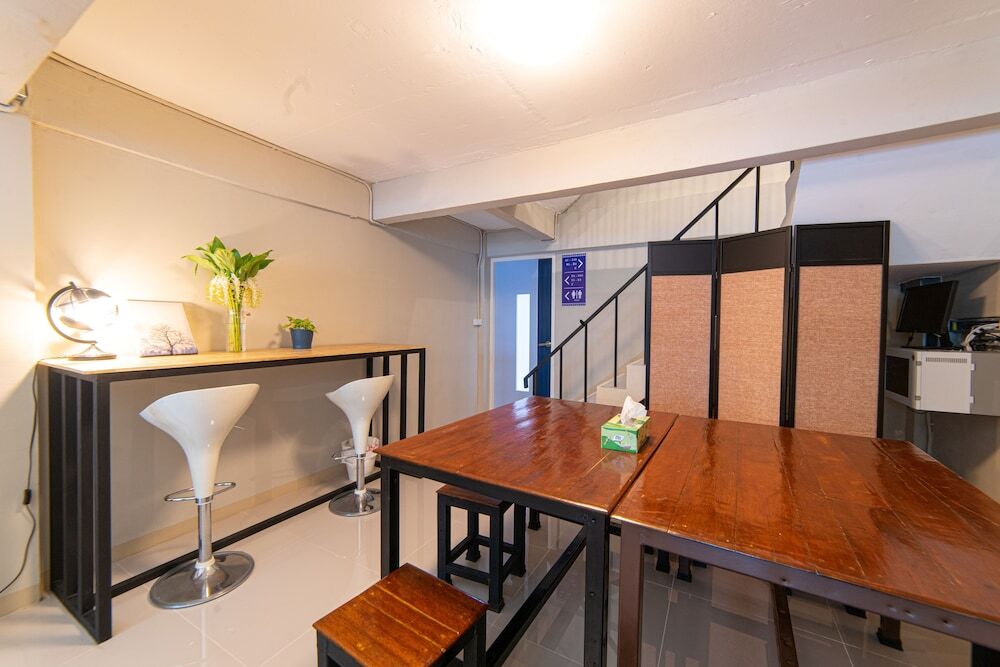 Самутпракан: Napa Hostel Samrong Station
