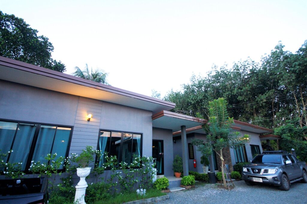 Столичный район Чантхабури: Lamer Ville Resort