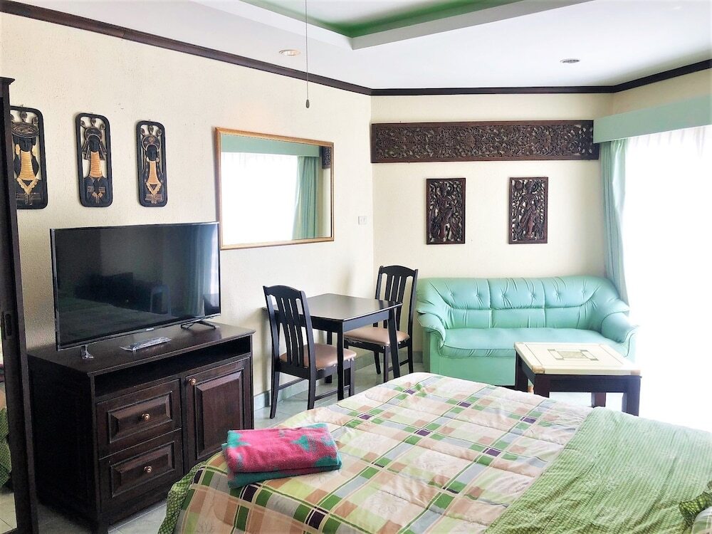 Паттайя: 15th Floor sea View Apartment