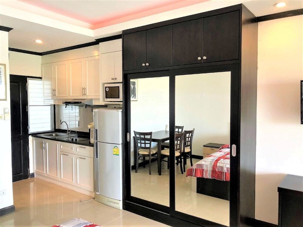 Паттайя: Top Floor Spacious Studio