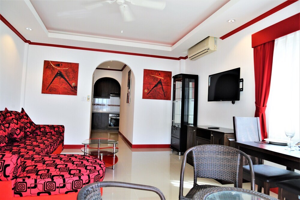 Паттайя: Luxury 1 bed Corner Condo