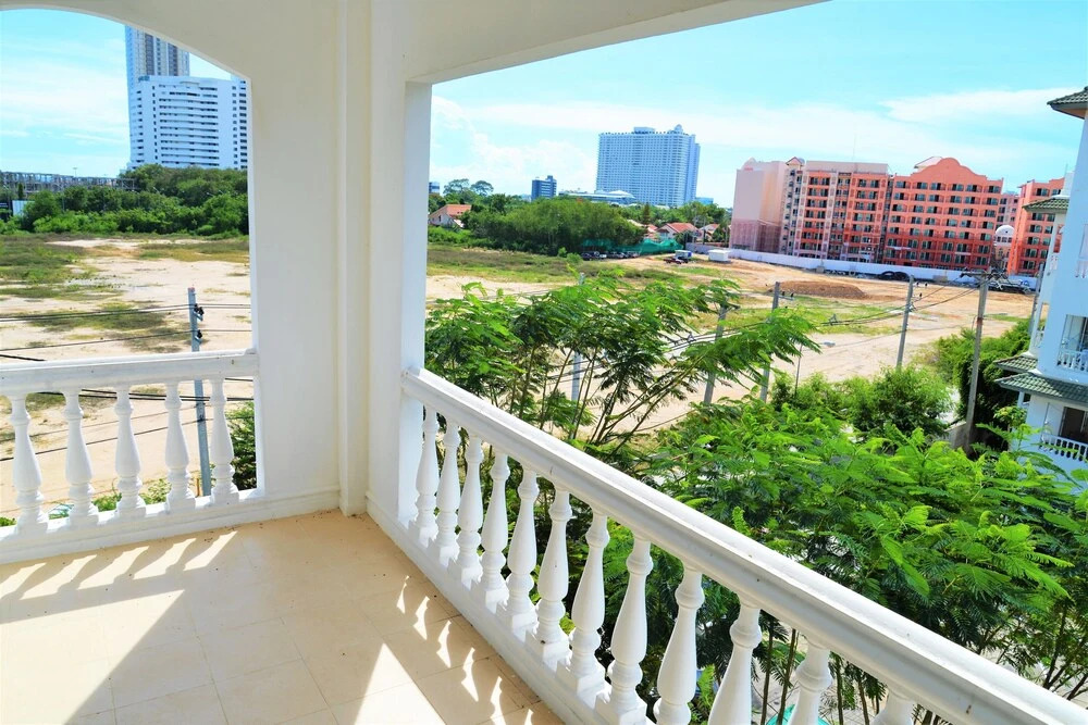 Паттайя: Luxury 1 bed Corner Condo