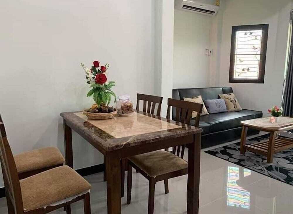 Саттахип: Baan Dear Home Stay