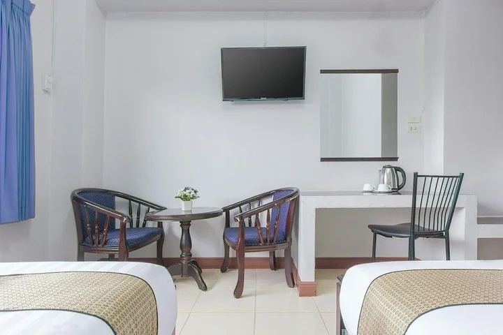 Столичный район Чантхабури: New The O.V & Ruen Dusit Hotel