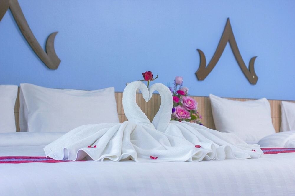 Столичный район Чантхабури: New The O.V & Ruen Dusit Hotel