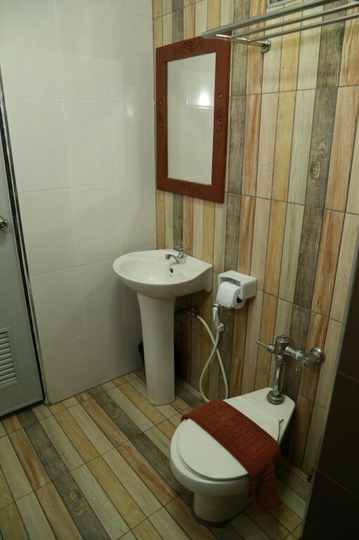 Столичный район Чантхабури: New The O.V & Ruen Dusit Hotel