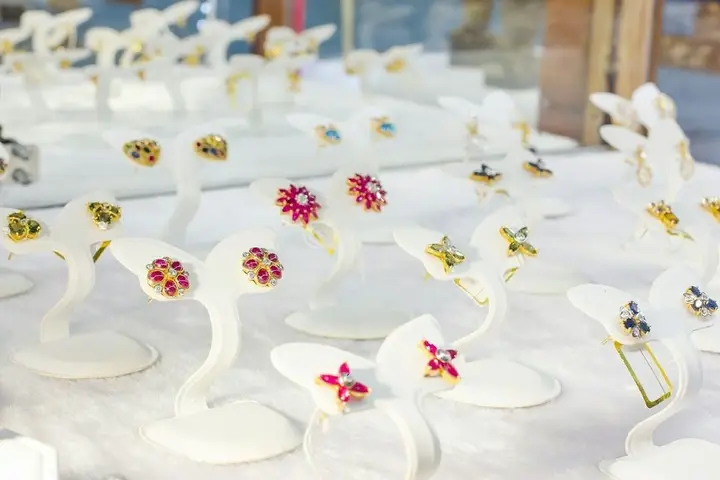carousel image 4