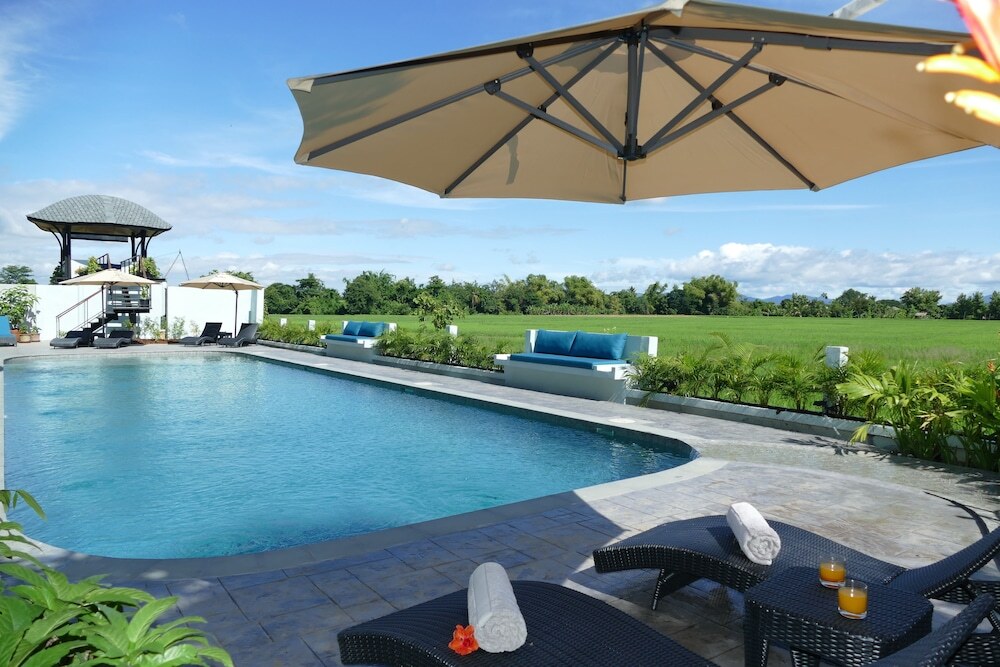 Дой-Сакет: Sanjana Resort and Spa