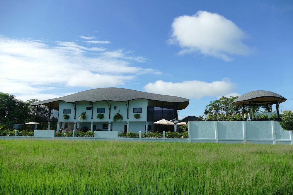Дой-Сакет: Sanjana Resort and Spa