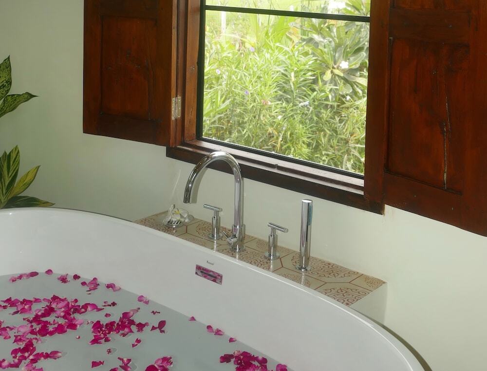 Дой-Сакет: Sanjana Resort and Spa