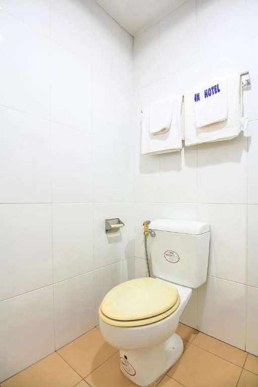 Банг Пхли: OYO 383 White inn hotel