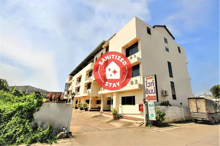 Банг Пхли: OYO 383 White inn hotel