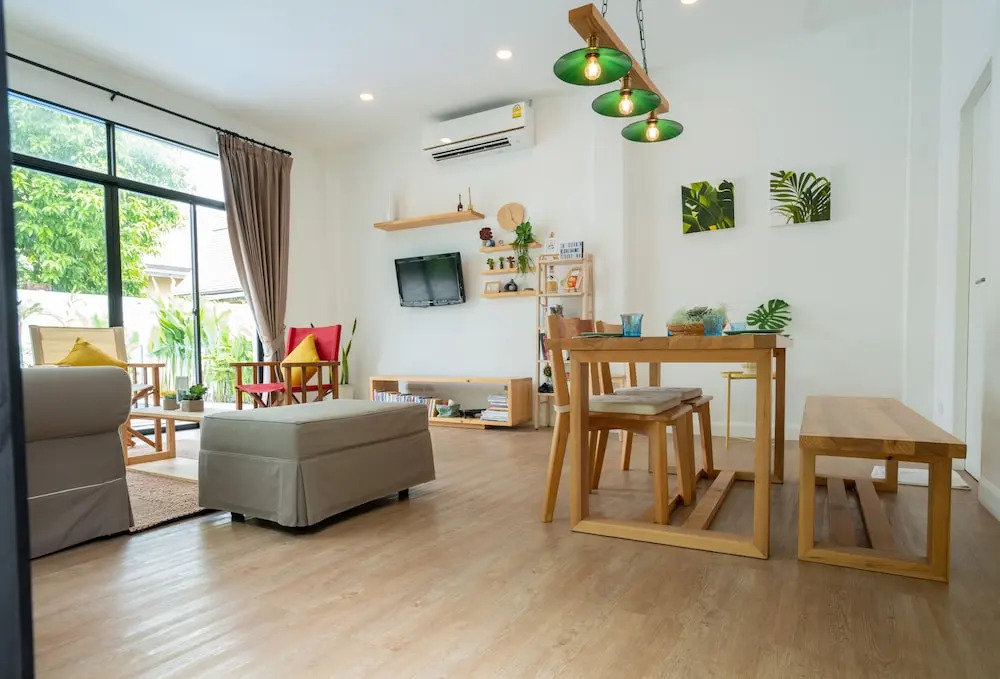 Муанг: B.Jin Home