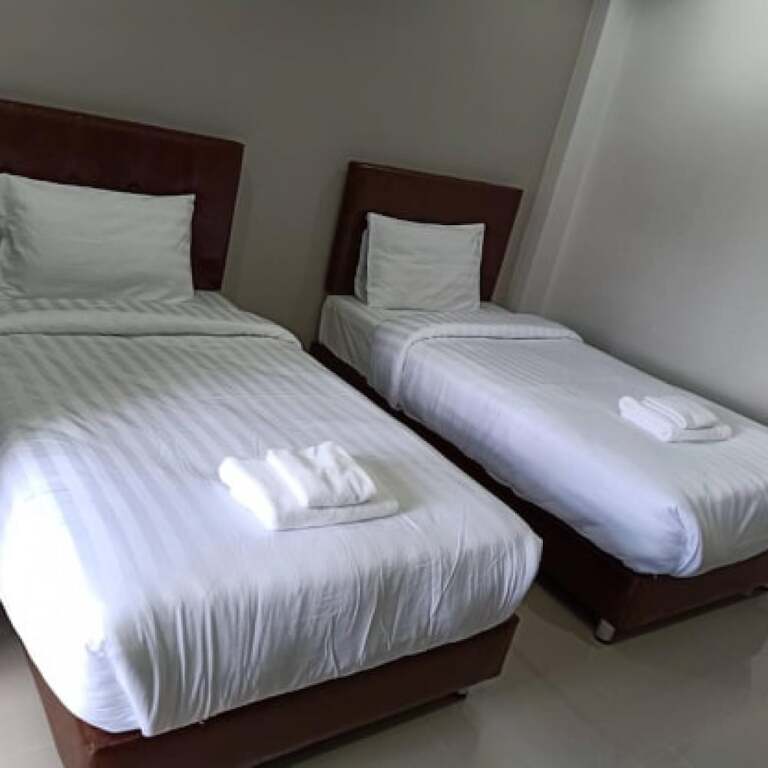 Нанг-Ронг: V2 hotel