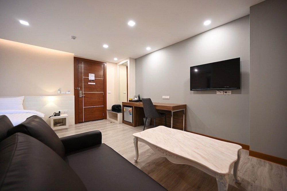 Кхонкэн: L2hotel