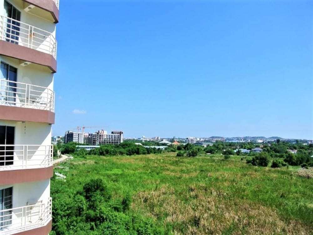 Паттайя: 5th Floor Condo Jomtien Beach