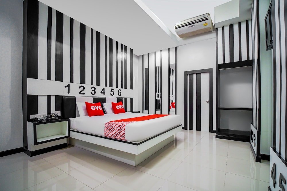Сирача: OYO 535 Phadaeng Hotel