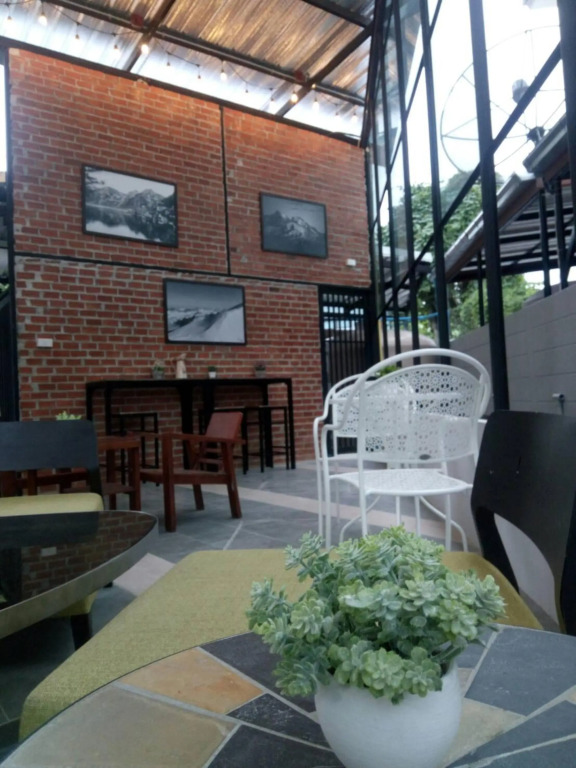 Лопбури: Latisha Resort