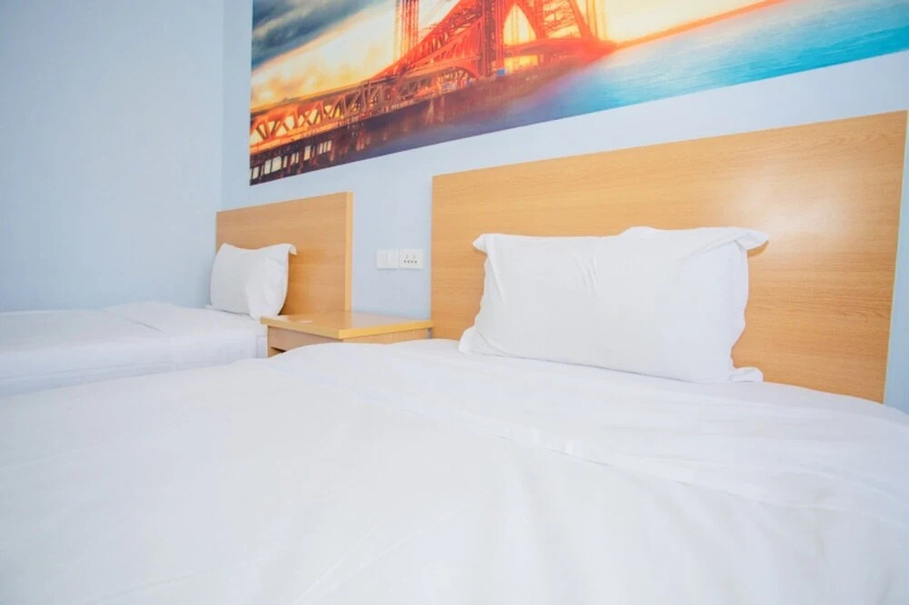 Нонтхабури: 99 Hotel