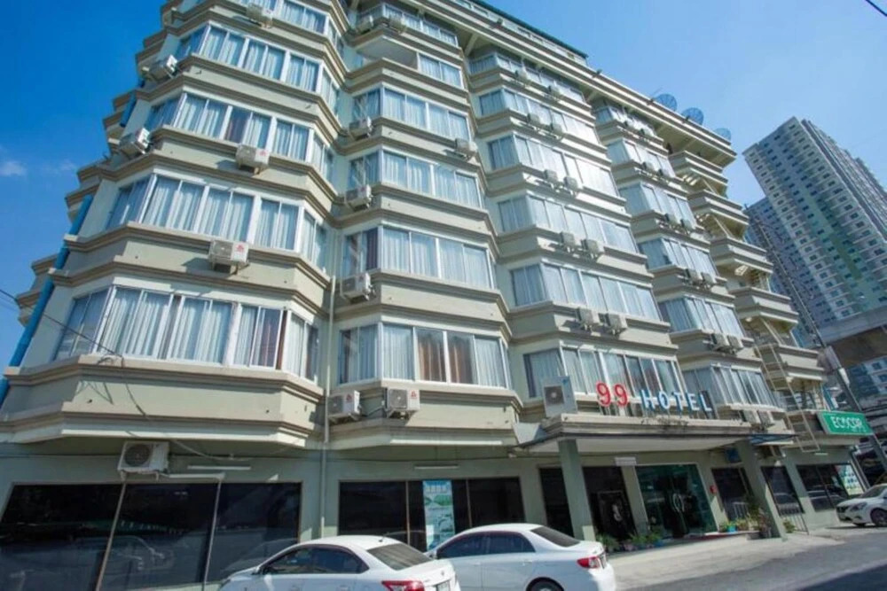 Нонтхабури: 99 Hotel