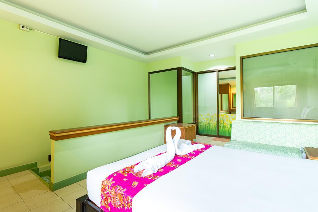 Хатъяй: Khum Suk Resort
