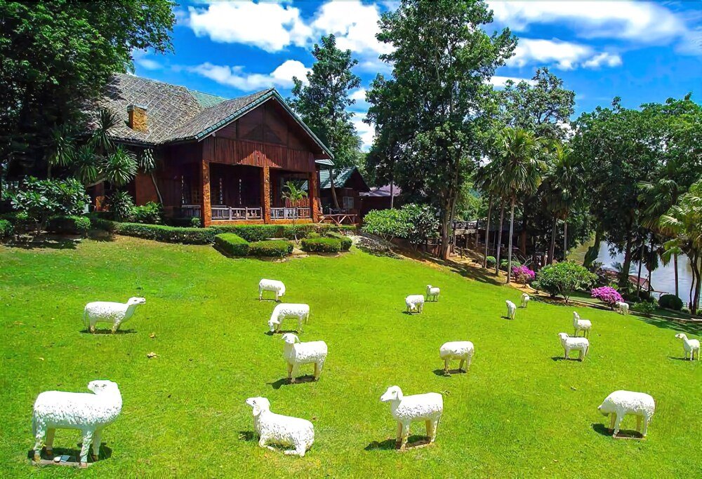 Сай Йок: Heaven Kwai Resort (SHA Extra Plus)