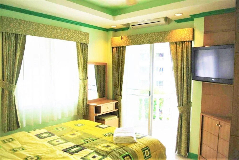 Паттайя: Corner 1 Bedroom Condo