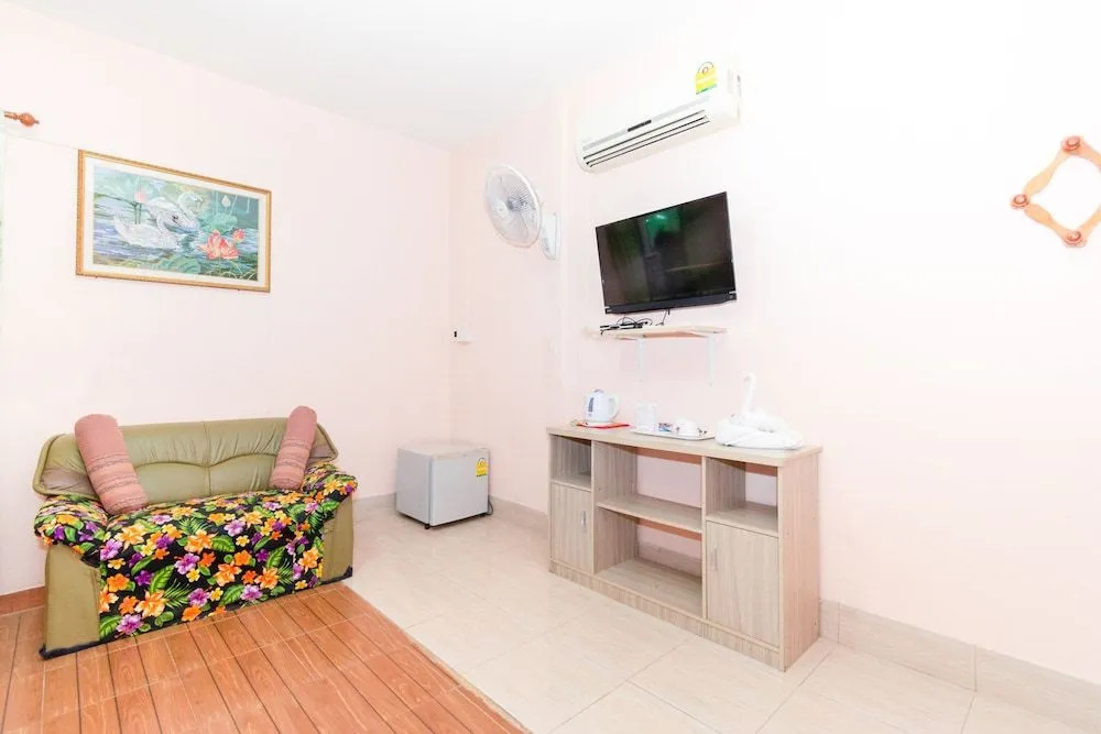 Пхетчхабури: OYO 712 Baandin Resort