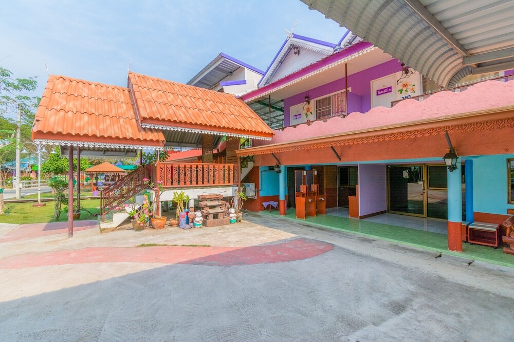 Пхетчхабури: OYO 712 Baandin Resort