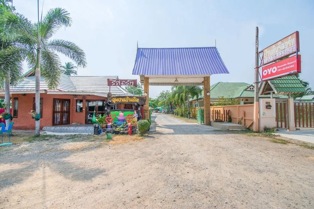 Пхетчхабури: OYO 712 Baandin Resort